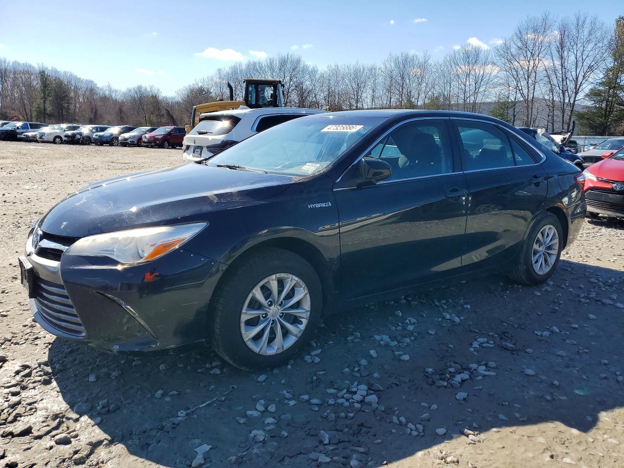 2016 Toyota Camry XLE, VIN 4T1BD1FK7GU185108 — Minor dents and scratches