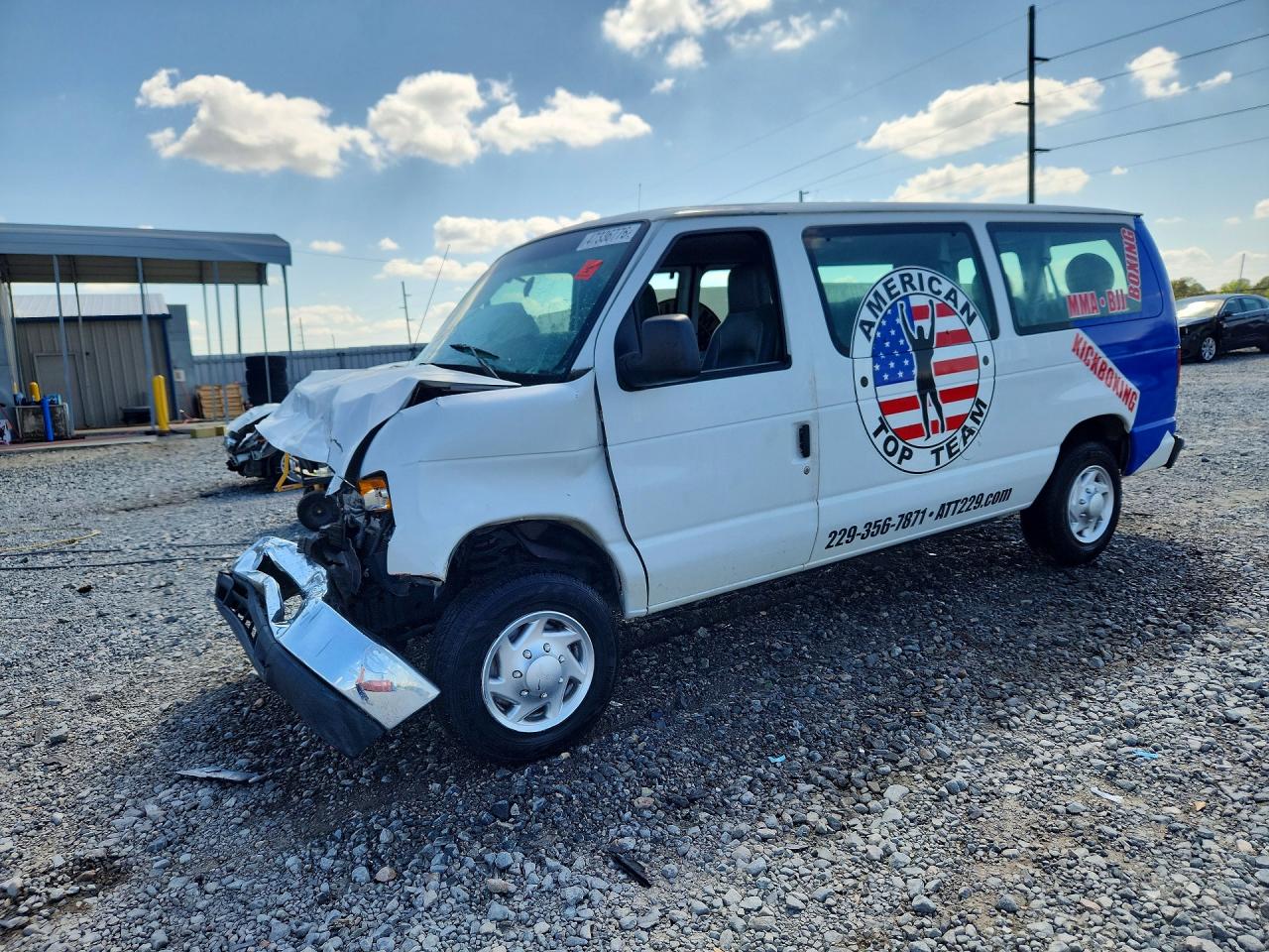 2013 Ford Econoline Passenger XLT, VIN 1FMNE1BL1DDA14701 — Front end