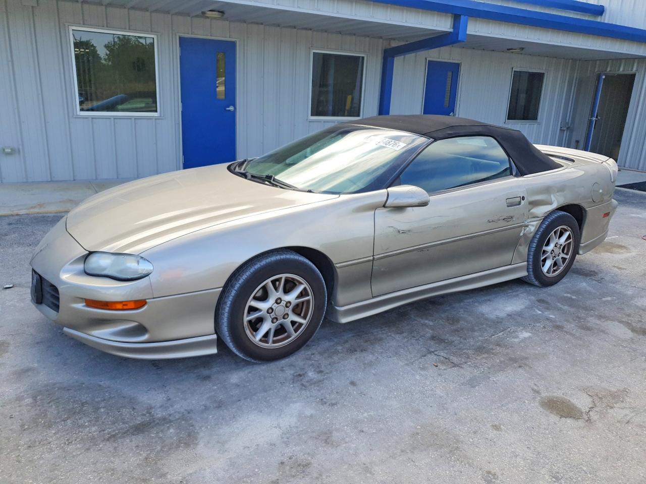2000 Chevrolet Camaro, VIN 2G1FP32K5Y2133510 — Side