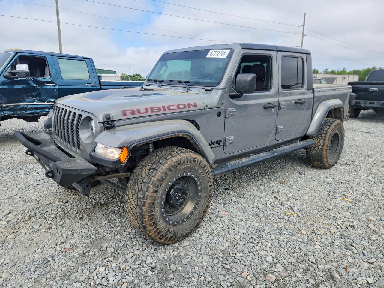 2021 Jeep Gladiator Sport S, VIN 1C6JJTAG8ML616894 — Undercarriage