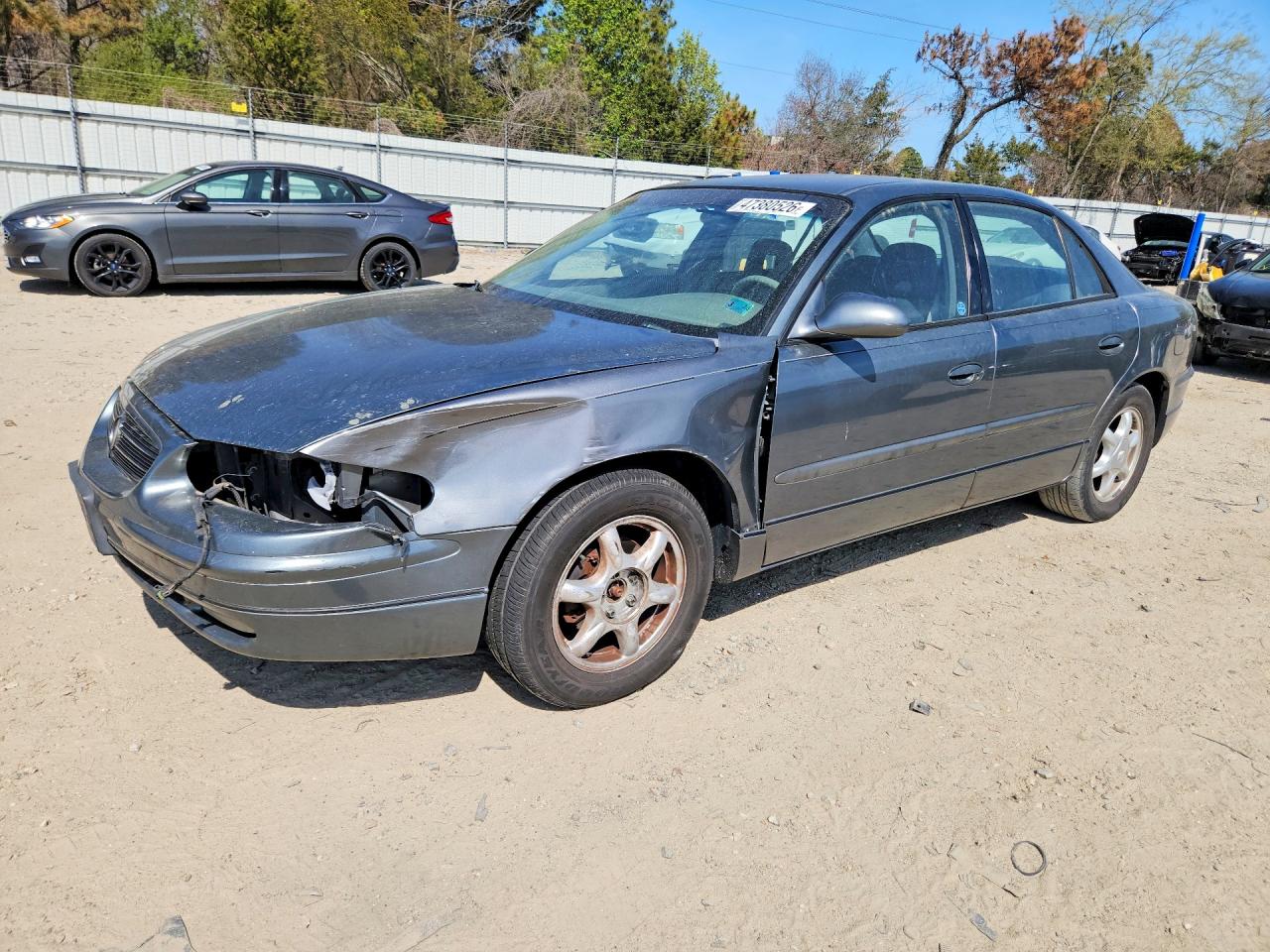 2004 Buick Regal LS, VIN 2G4WB52KX41344148 — Auction photo 1 of 4