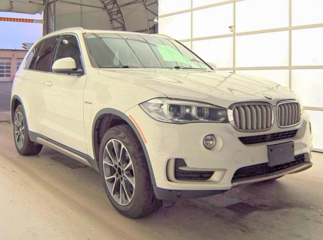 2018 BMW X5 xDrive35i, VIN 5UXKR0C52J0Y02782 — Minor dents and scratches