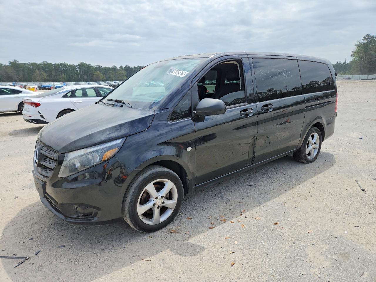 2018 Mercedes-Benz Metris Passenger, VIN WD4PG2EE6J3348949 — Minor dents and scratches