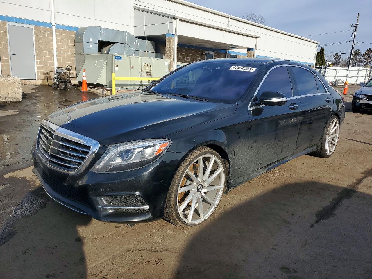 2015 Mercedes-Benz S 550, VIN WDDUG8CB0FA093393 — Vandalism
