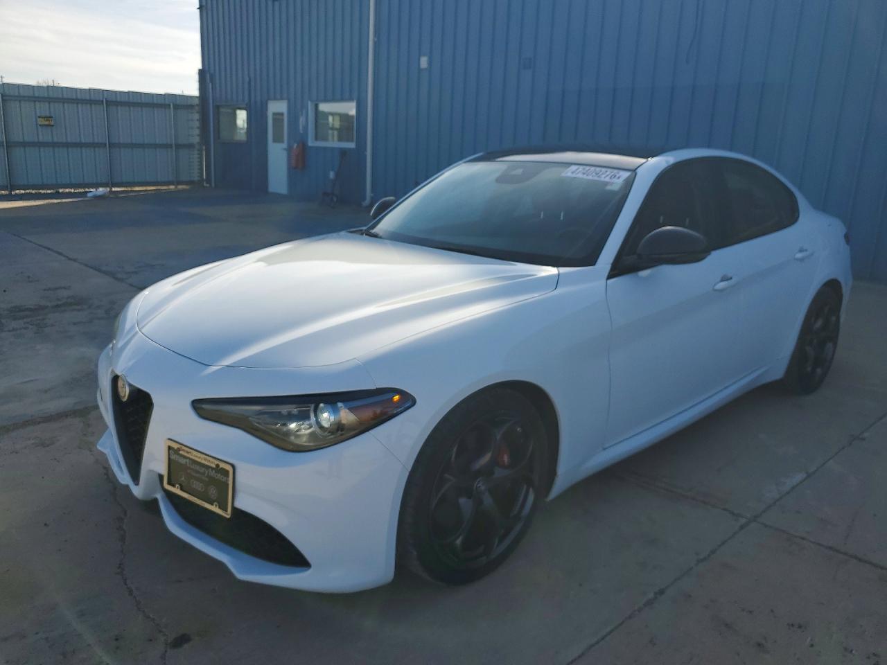 2019 Alfa Romeo Giulia Sport, VIN ZARFAMAN6K7606413 — Мелкие вмятины и царапины