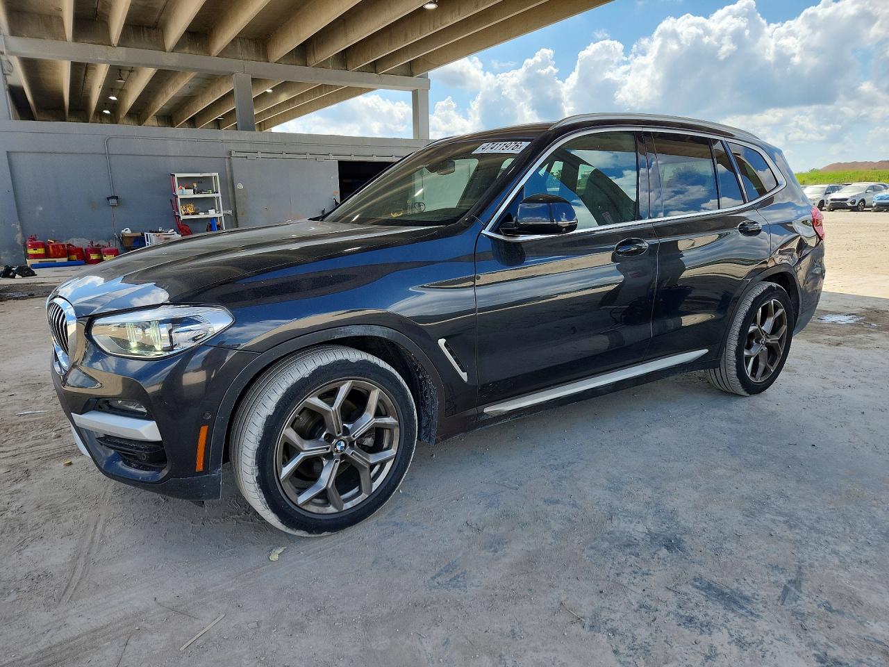2021 BMW X3 sDrive30i, VIN 5UXTY3C0XM9E39566 — Rear end