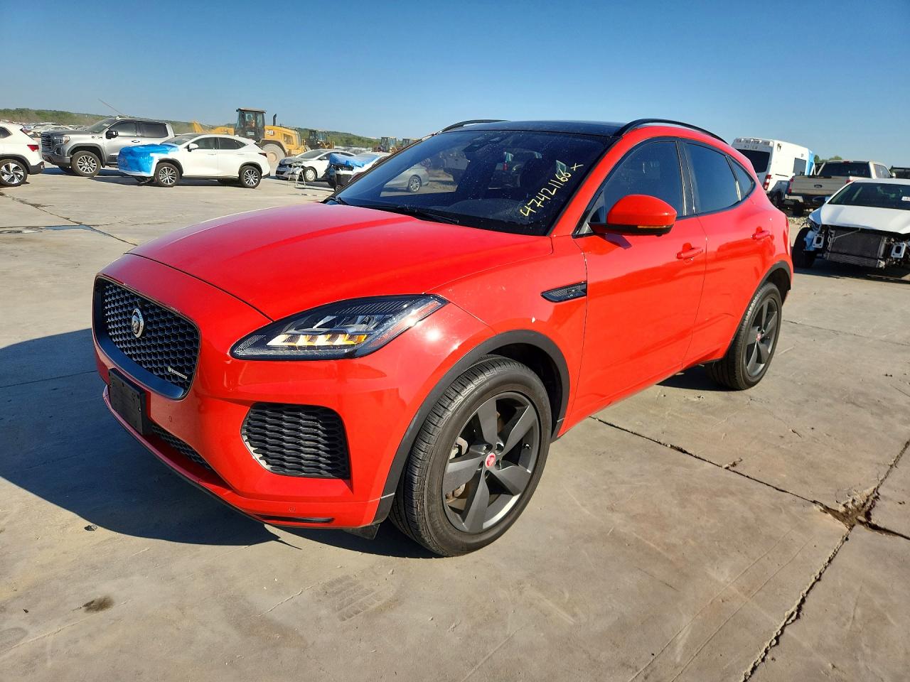 2020 Jaguar E-Pace Checkered Flag Edition, VIN SADF12FX4L1Z75093 — Перед