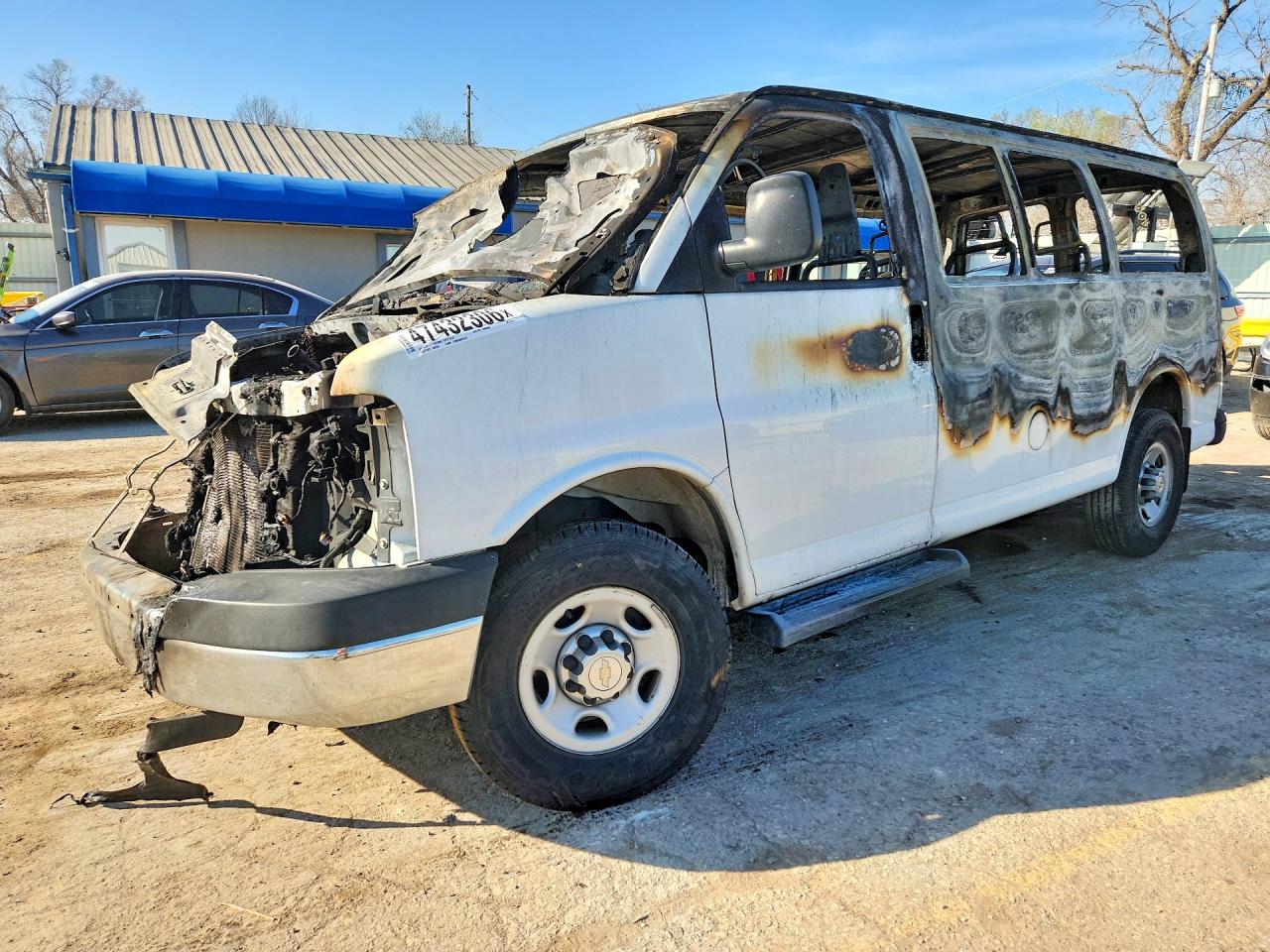 2016 Chevrolet Express G2500, VIN 1GBWGFFG5G1234172 — Burn