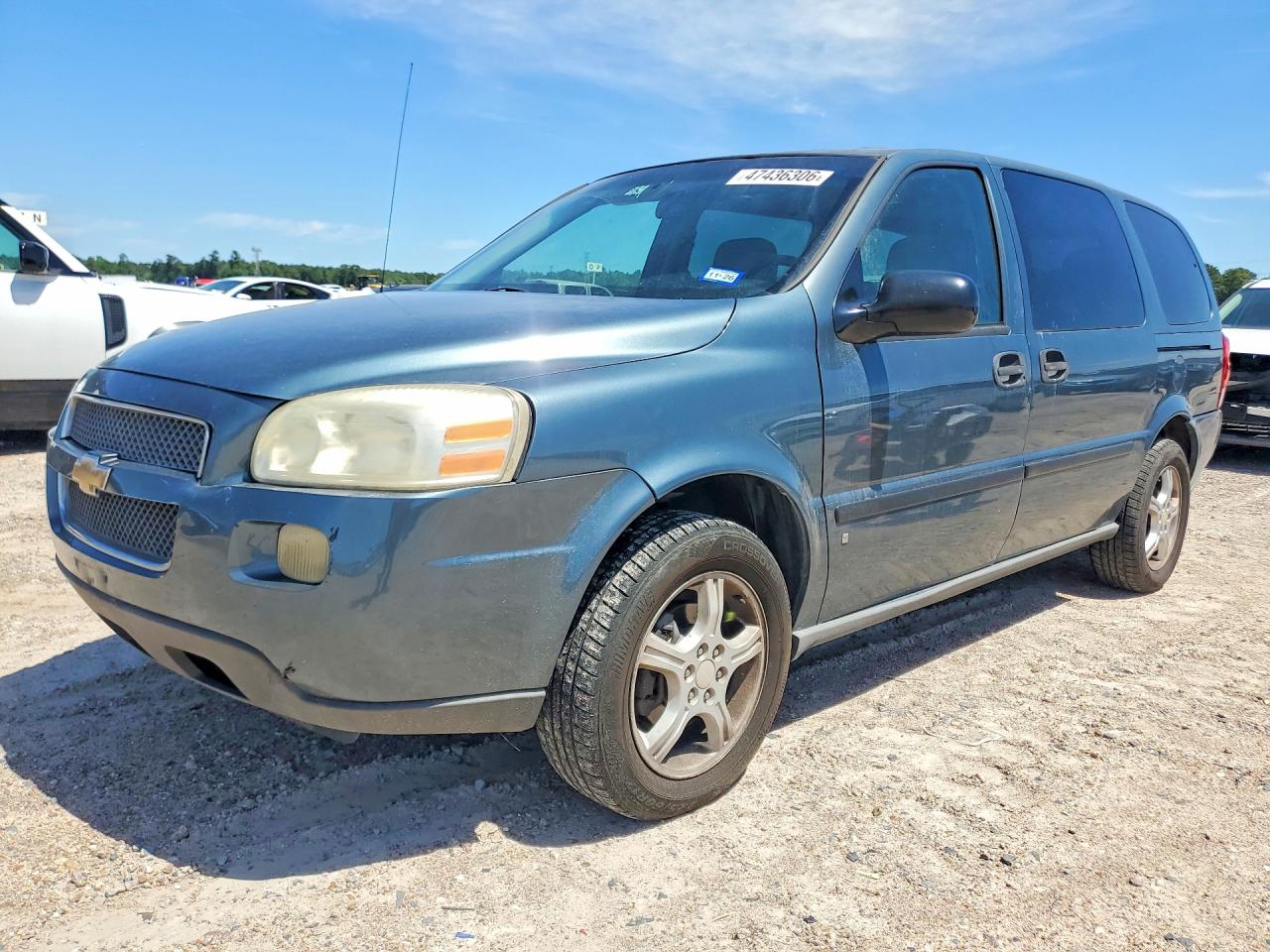 2006 Chevrolet Uplander LS Fleet, VIN 1GNDV23L56D242988 — Front end