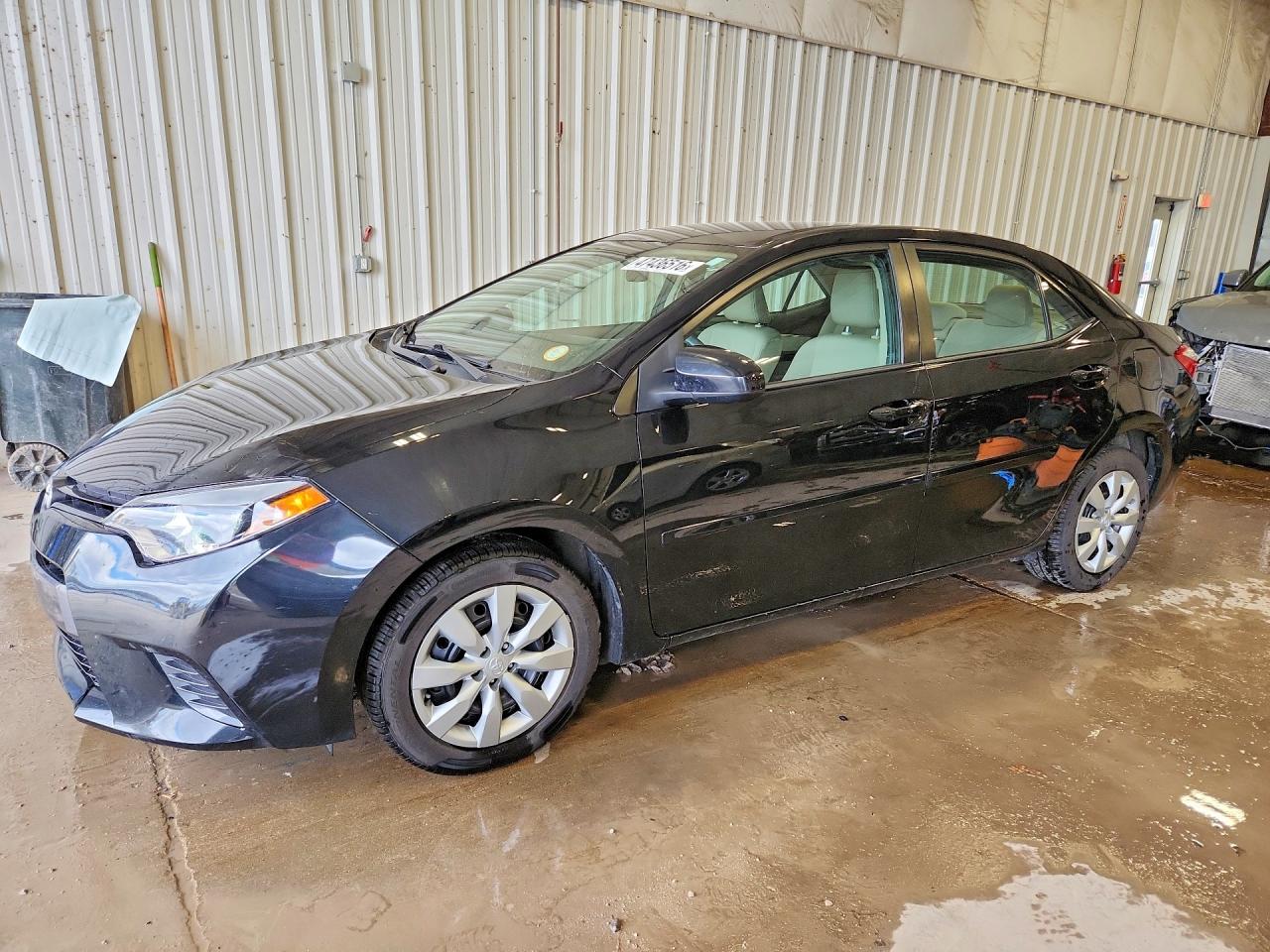 2015 Toyota Corolla LE, VIN 2T1BURHE7FC248648 — Front end