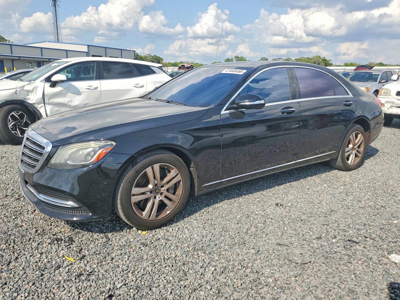 2019 Mercedes-Benz S 450, VIN WDDUG6GB1KA488014 — Minor dents and scratches