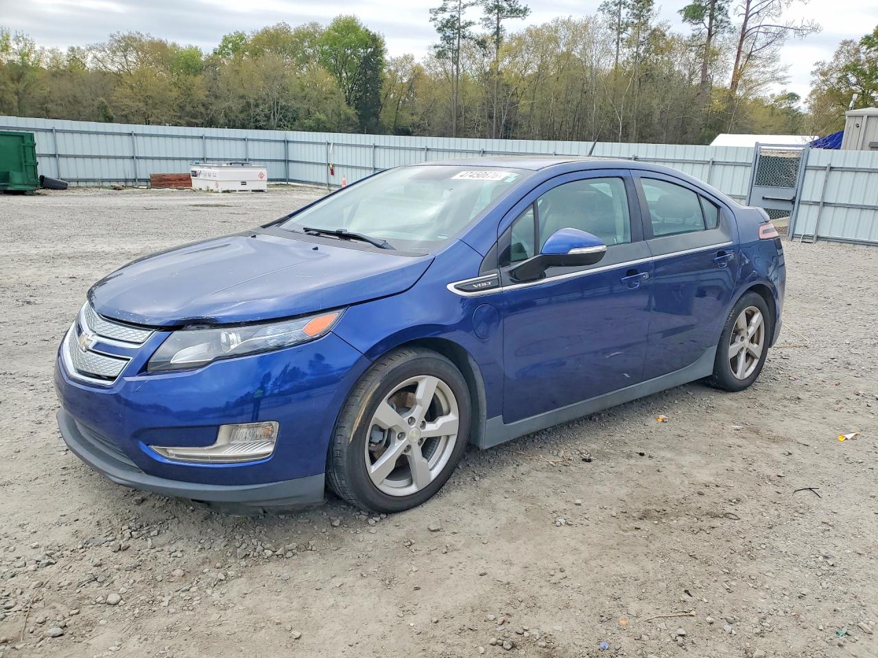 2013 Chevrolet Volt, VIN 1G1RA6E46DU115146 — Front end