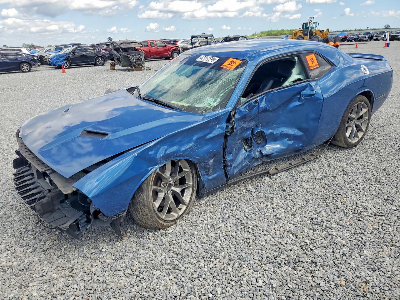 2020 Dodge Challenger SXT, VIN 2C3CDZAGXLH198933 — Side