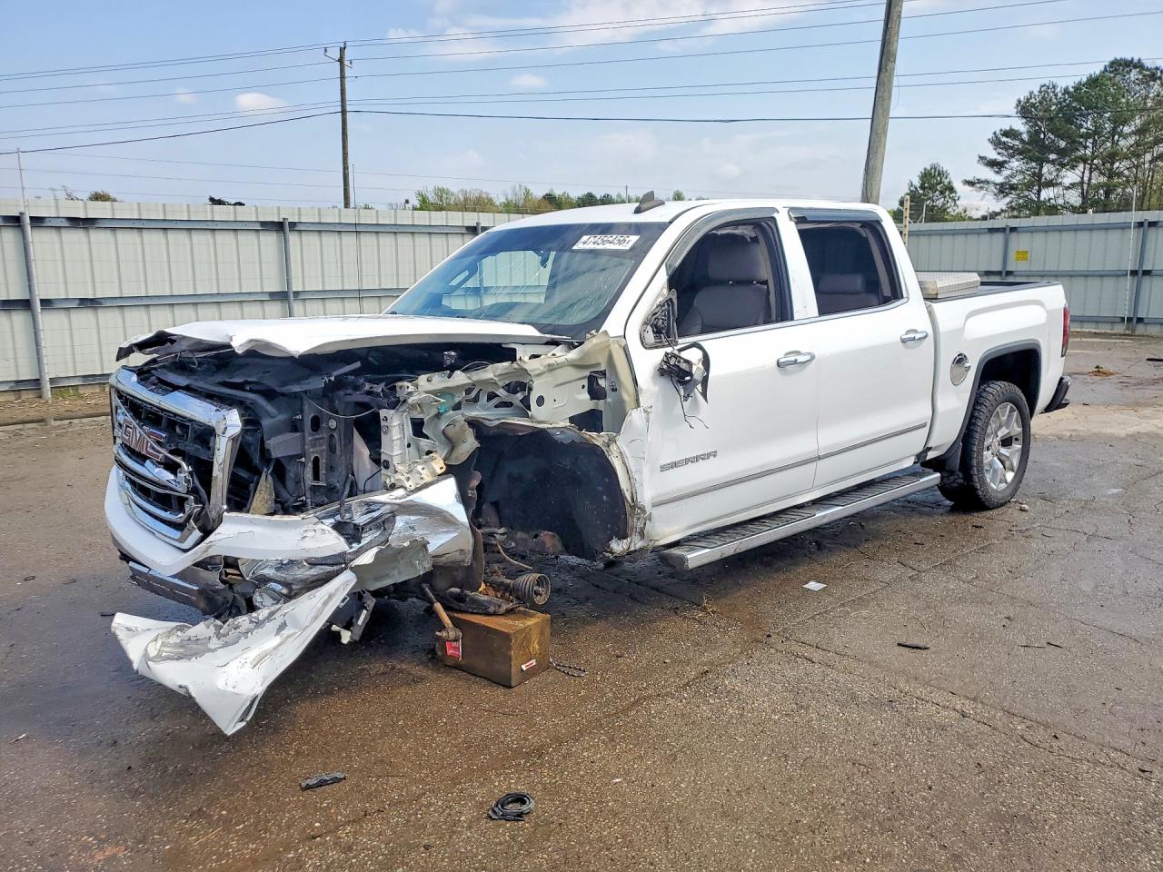2018 GMC Sierra 1500 SLT, VIN 3GTU2NEC0JG358286 — Front end