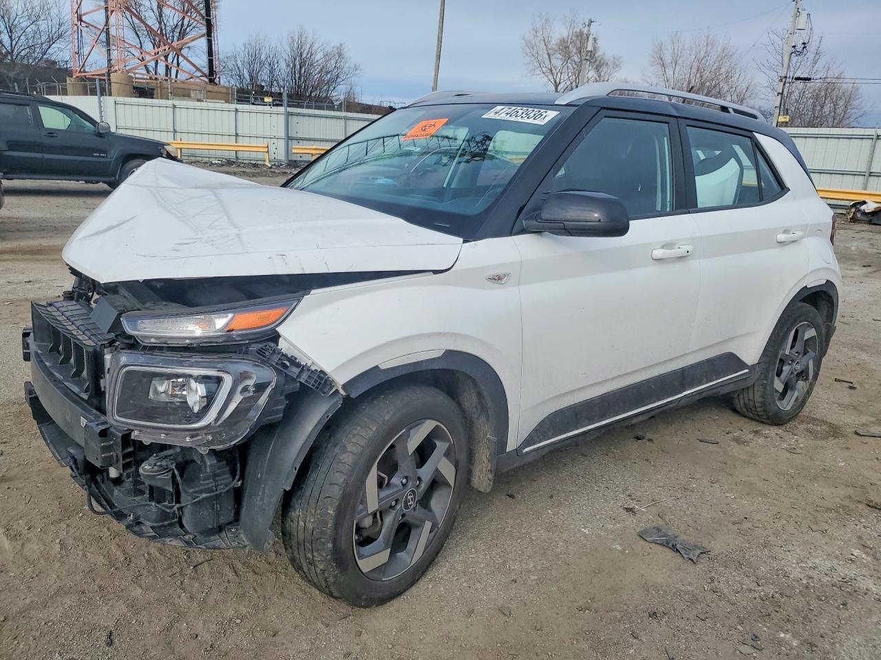 2024 Hyundai Venue Limited, VIN KMHRC8A37RU305549 — Front end