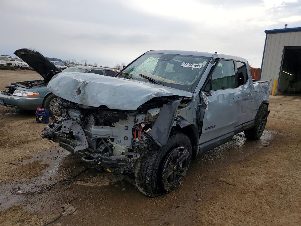 2025 Rivian R1T Adventure, VIN 7FCTGBAA0SN040168 — Rollover