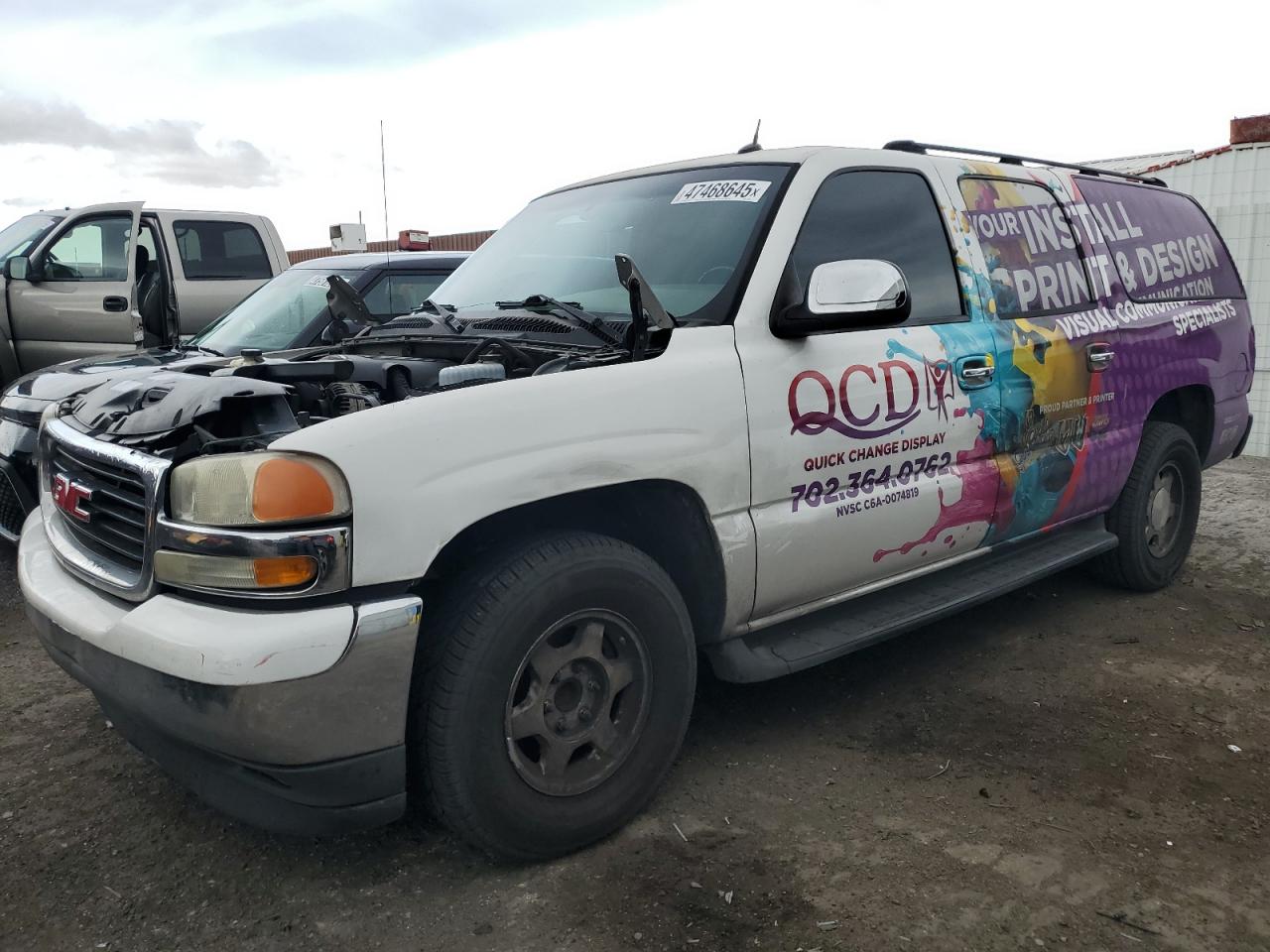 2005 GMC Yukon XL SLT, VIN 1GKEC16Z55J158395 — Front end
