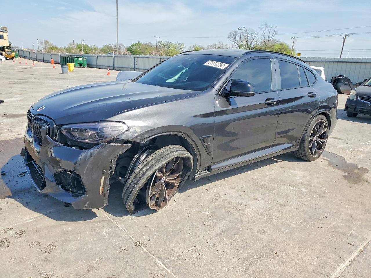 2021 BMW X4 M, VIN 5YMUJ0C06M9D87580 — Front end