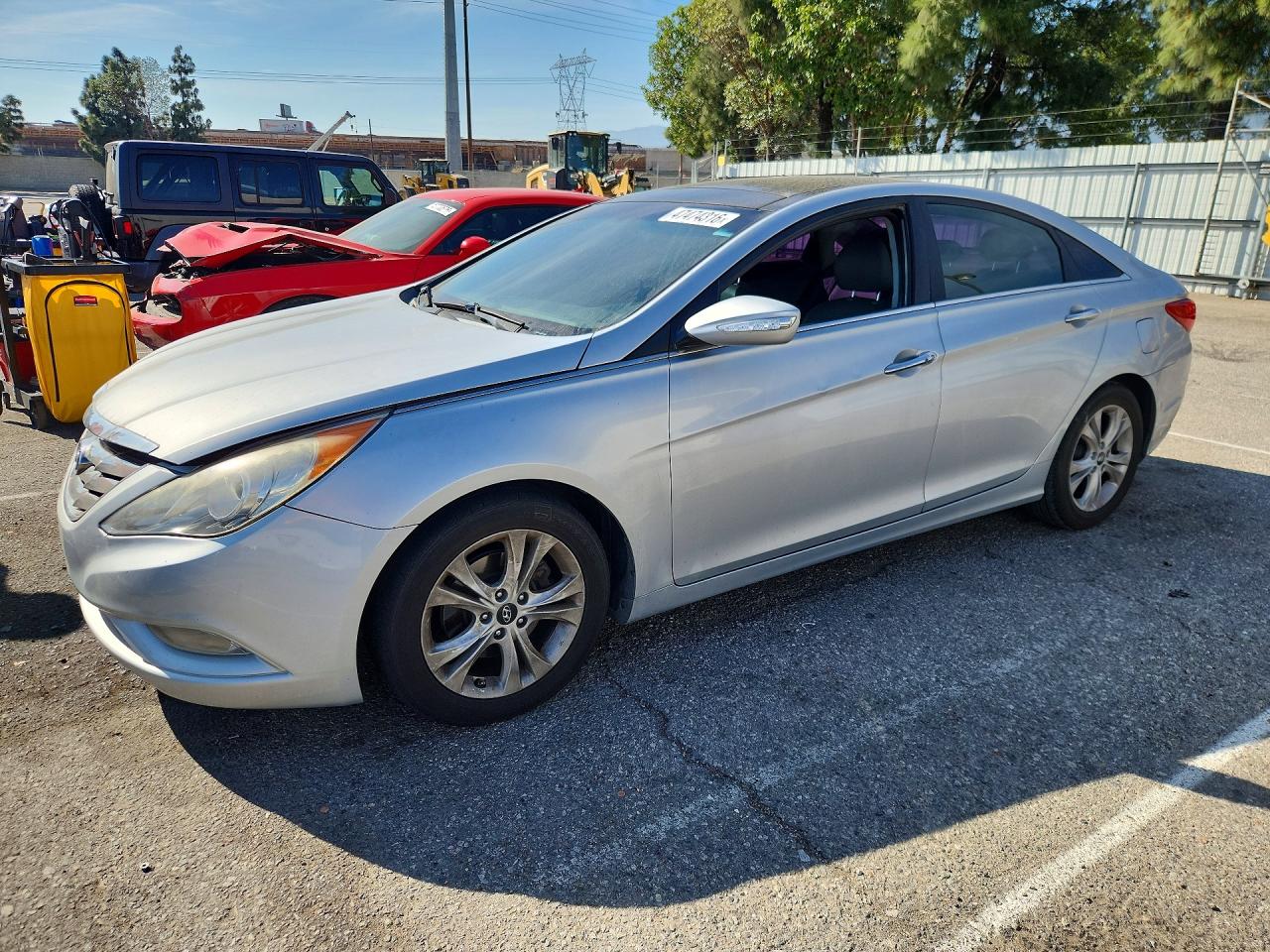 2013 Hyundai Sonata SE, VIN 5NPEC4AC0DH662067 — Minor dents and scratches