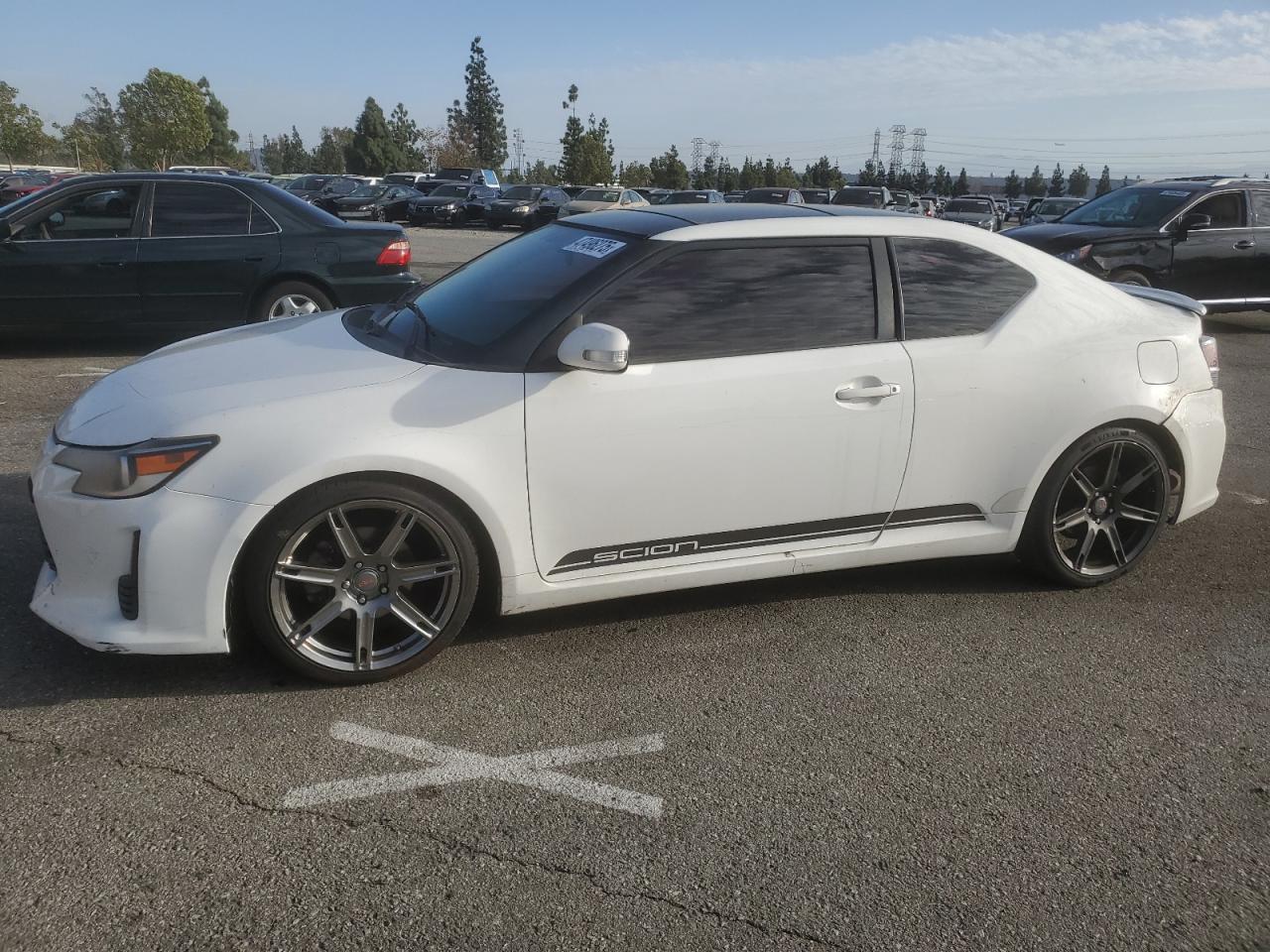 2014 Scion tC, VIN JTKJF5C74E3068311 — Vandalism