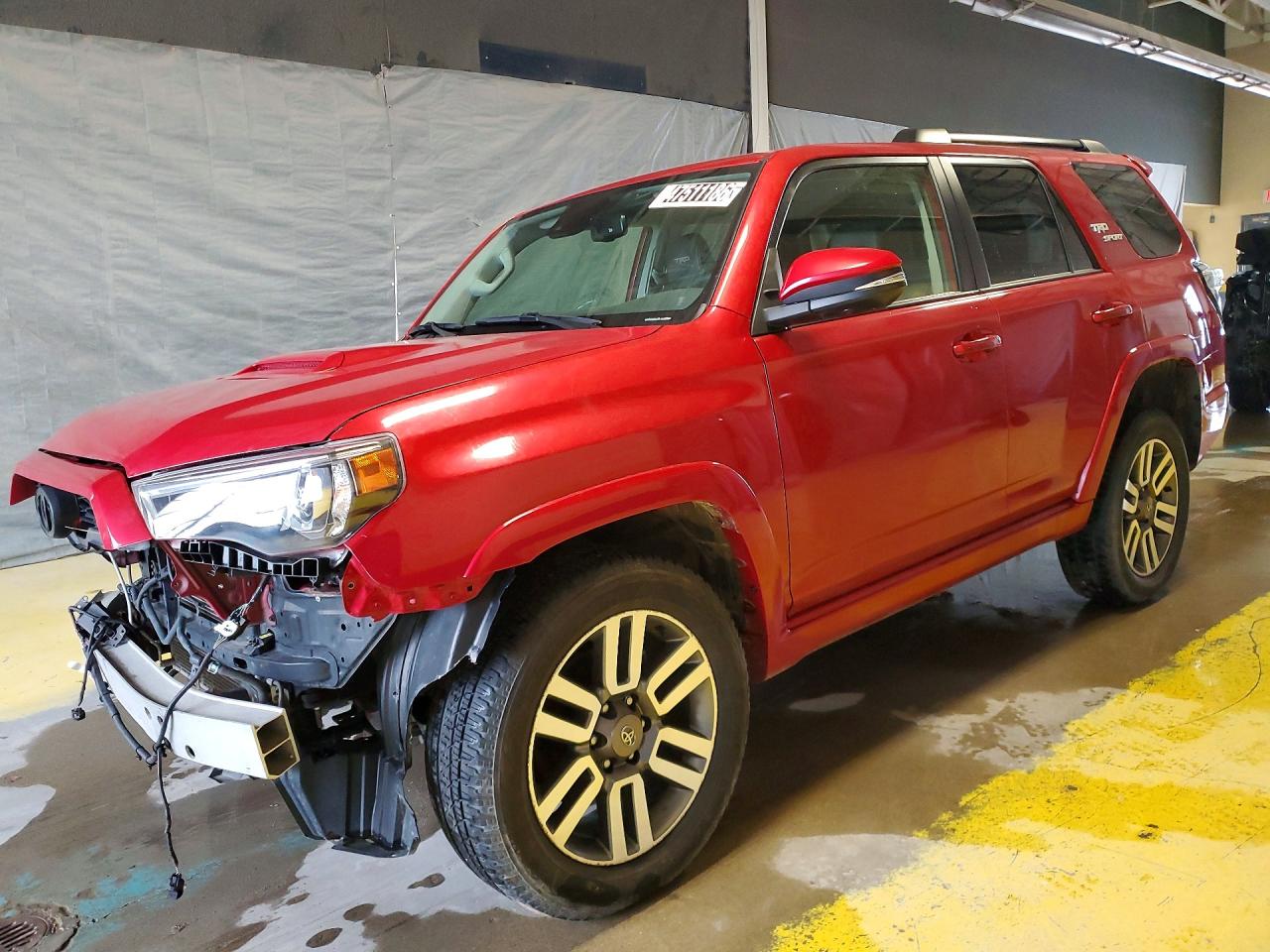 2022 Toyota 4Runner TRD Sport, VIN JTESU5JR9N5981653 — Front end