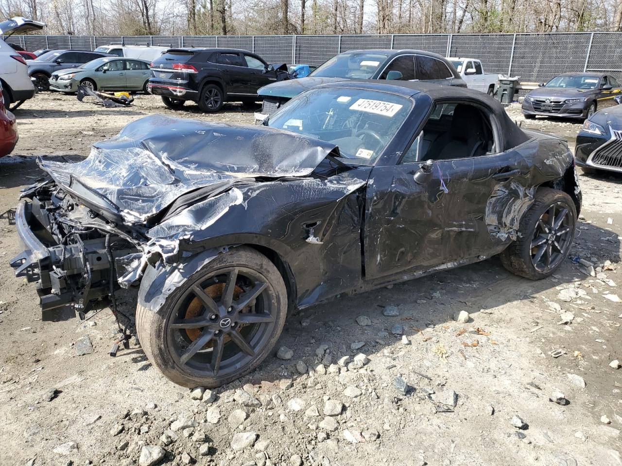 2016 Mazda MX-5 Miata Club, VIN JM1NDAC78G0118543 — Front end