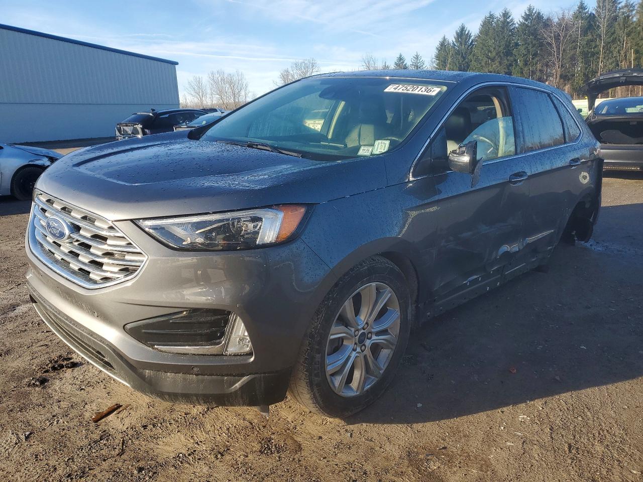 2022 Ford Edge Titanium, VIN 2FMPK4K91NBA94855 — Side