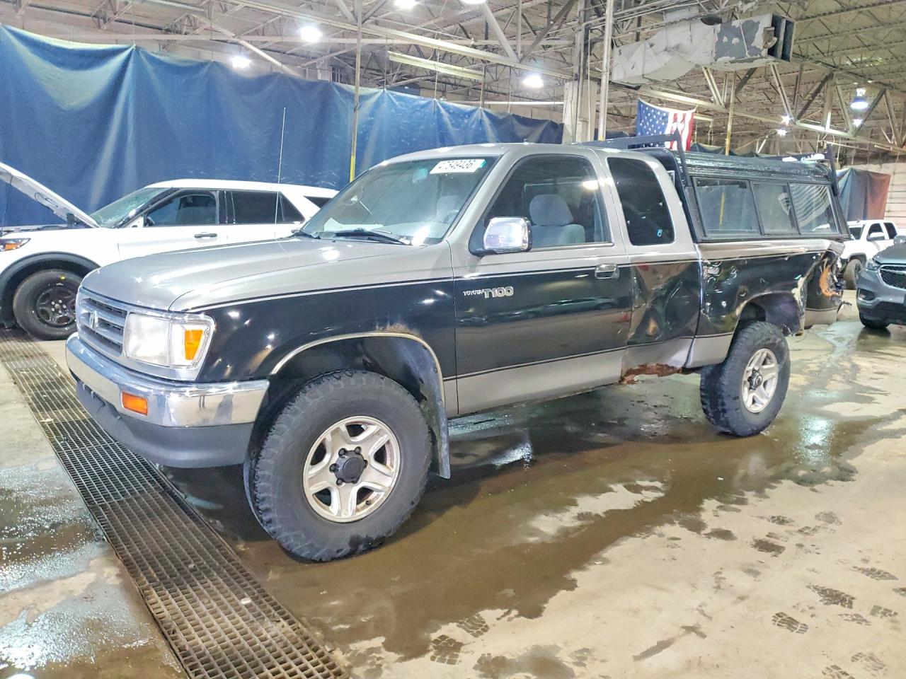 1997 Toyota T100 SR5, VIN JT4UN24D5V0045339 — Side