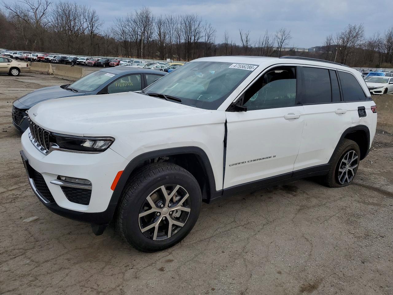 2025 Jeep Grand Cherokee Limited, VIN 1C4RJHBG5SC360427 — Side