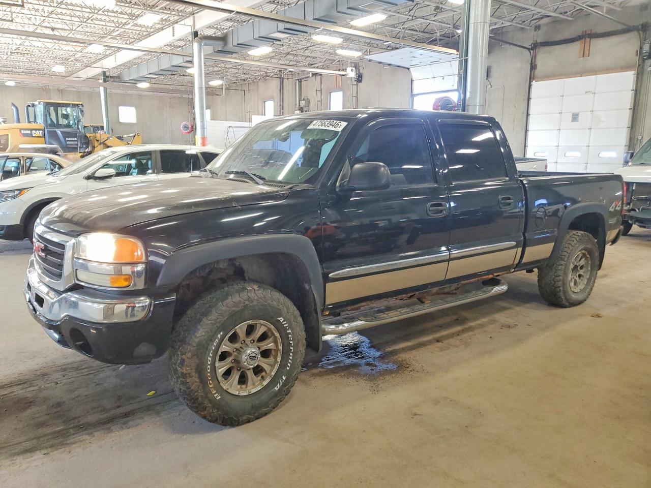 2006 GMC Sierra 1500HD SLE1, VIN 1GTGK13U76F187045 — Front end