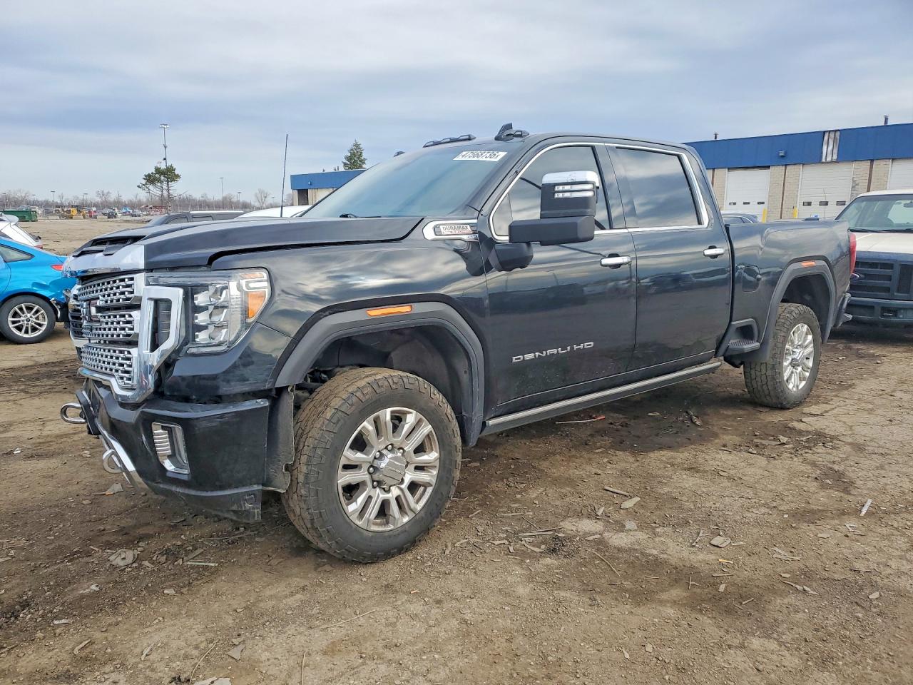 2023 GMC Sierra 2500HD Denali, VIN 1GT49REY9PF257112 — Front end