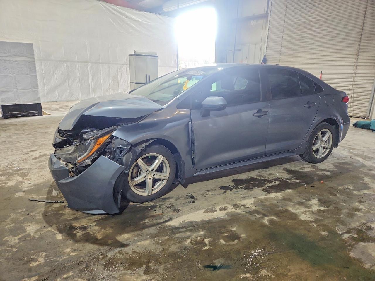 2021 Toyota Corolla LE, VIN 5YFEPMAE2MP202465 — Front end
