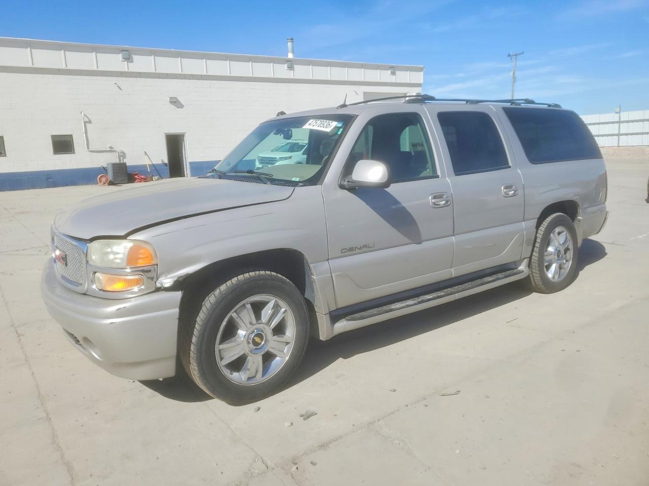 2005 GMC Yukon XL, VIN 1GKFK66U55J178803 — Rear end