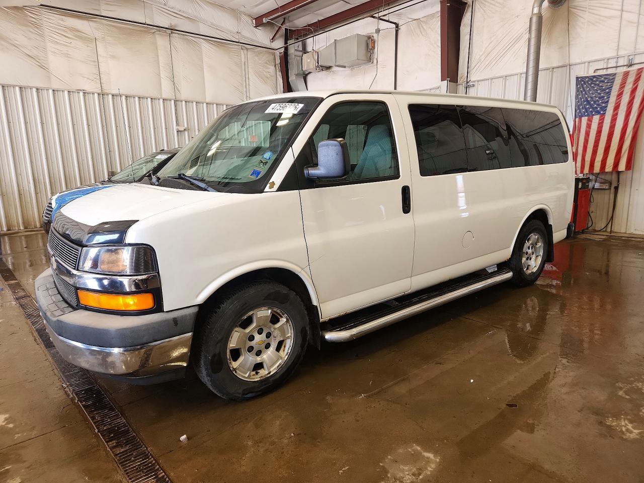 2009 Chevrolet Express, VIN 1GNFH154691161522 — Undercarriage