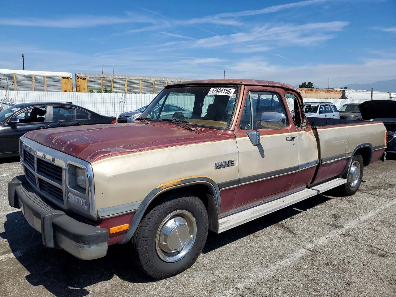 1993 Dodge D/W 250, VIN 3B7KE23C3PM126307 — Side