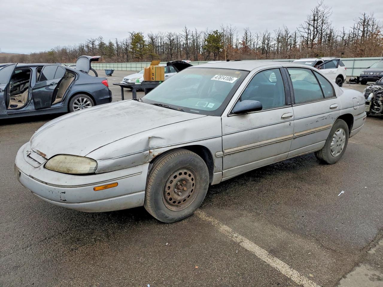 1995 Chevrolet Lumina, VIN 2G1WL52M8S1151182 — Minor dents and scratches