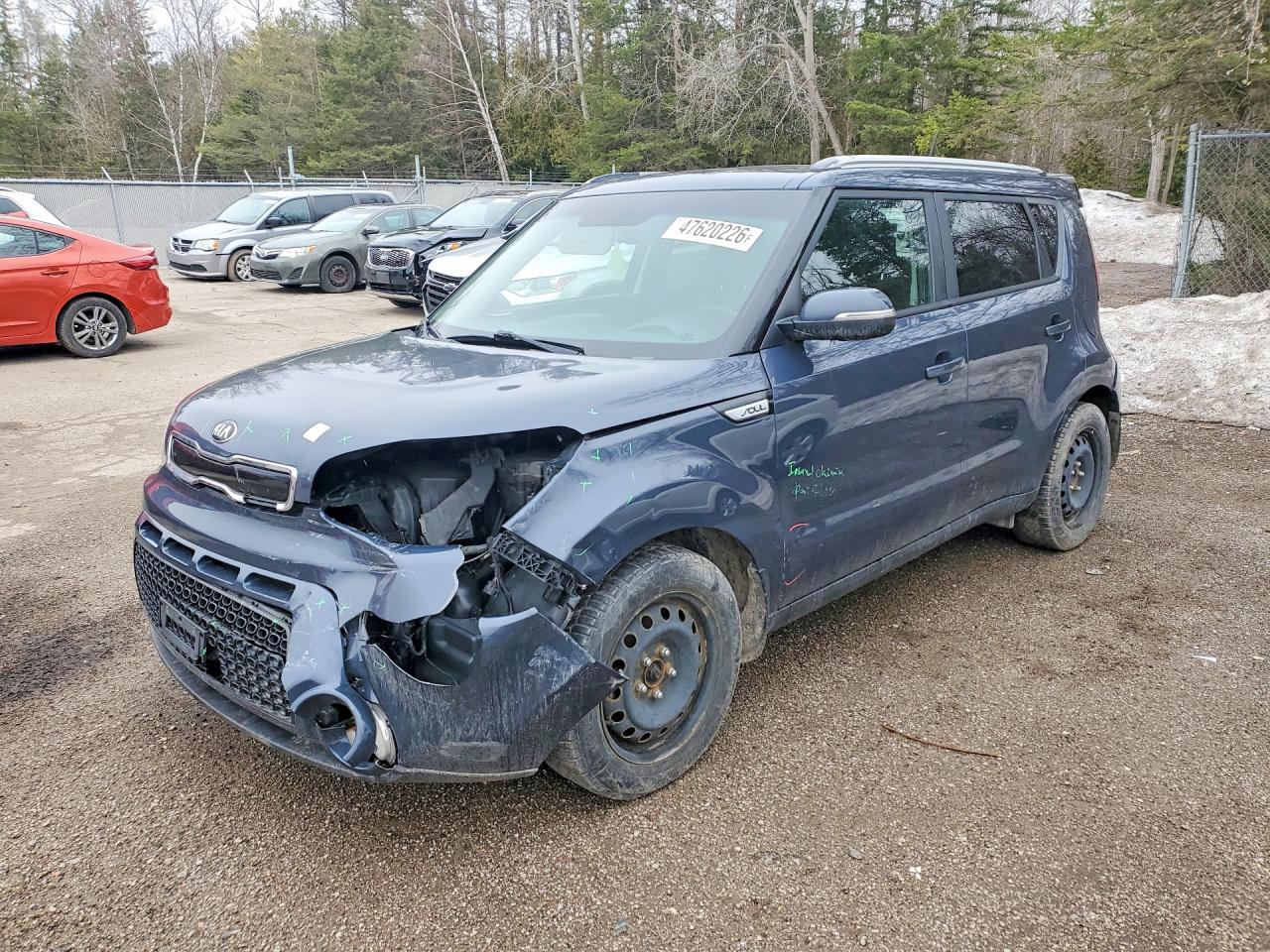2015 Kia Soul +, VIN KNDJP3A56F7218424 — Front end