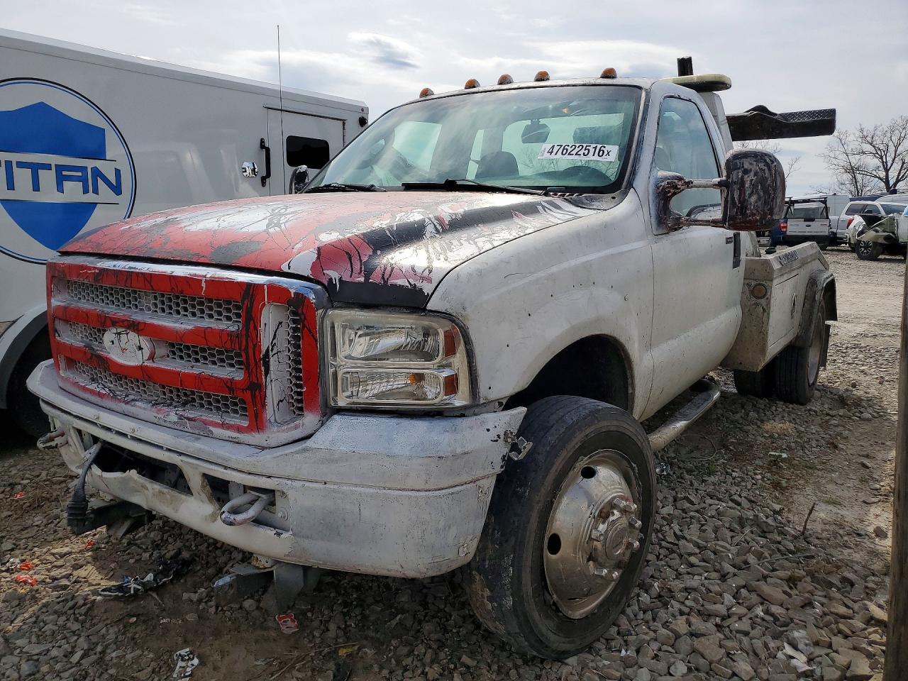 2007 Ford F-450, VIN 1FDXF47P97EB23635 — Front end