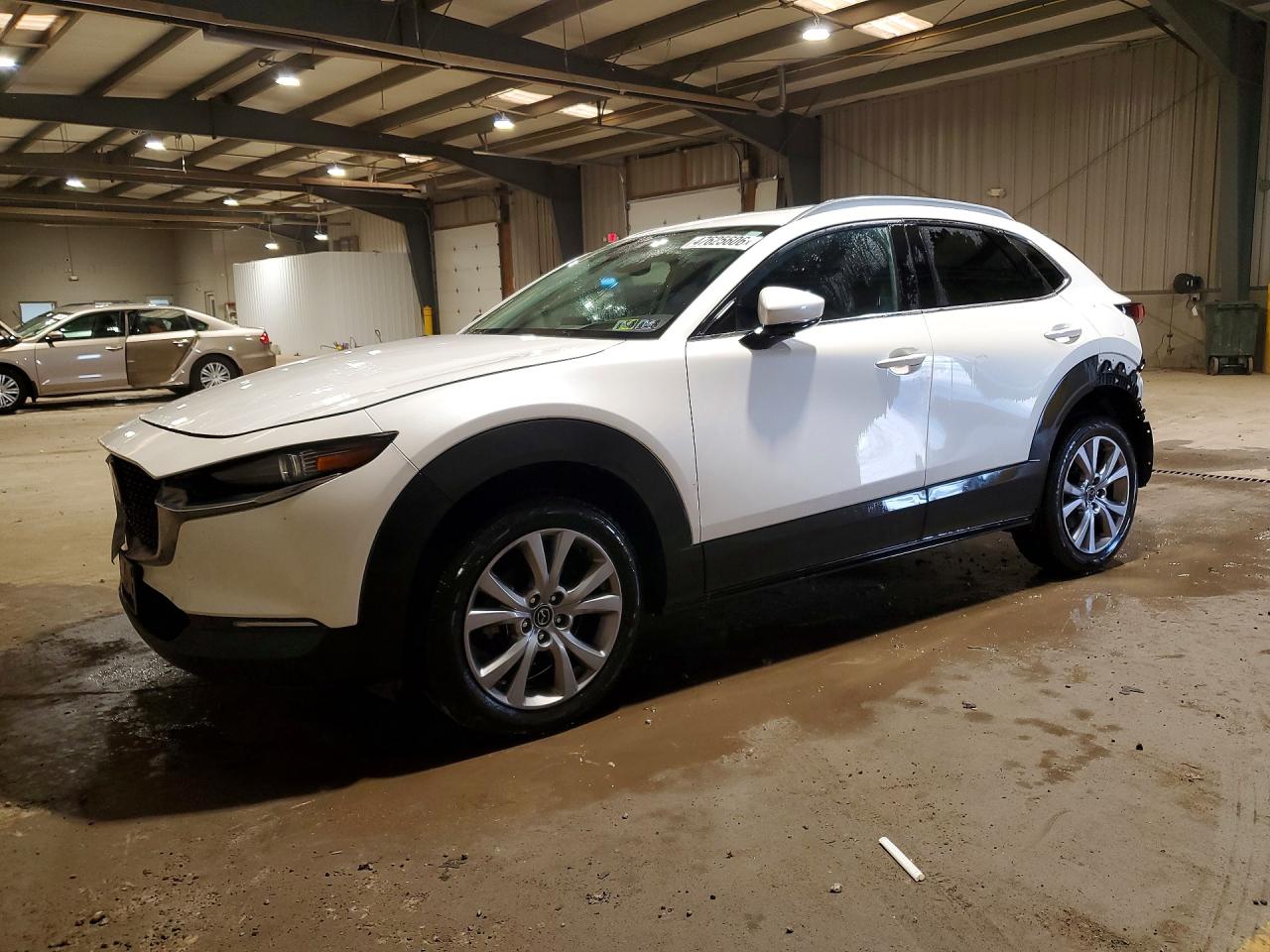 2021 Mazda CX-30 Premium, VIN 3MVDMBDL9MM307268 — Rear end