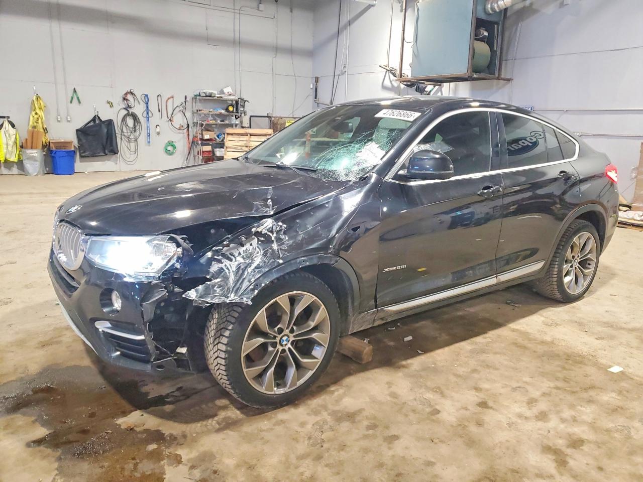 2018 BMW X4 xDrive28i, VIN 5UXXW3C5XJ0Z60173 — Перед