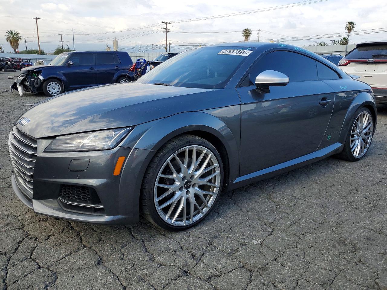 2016 Audi TTS 2.0T, VIN TRUC1AFV9G1016193 — Front end