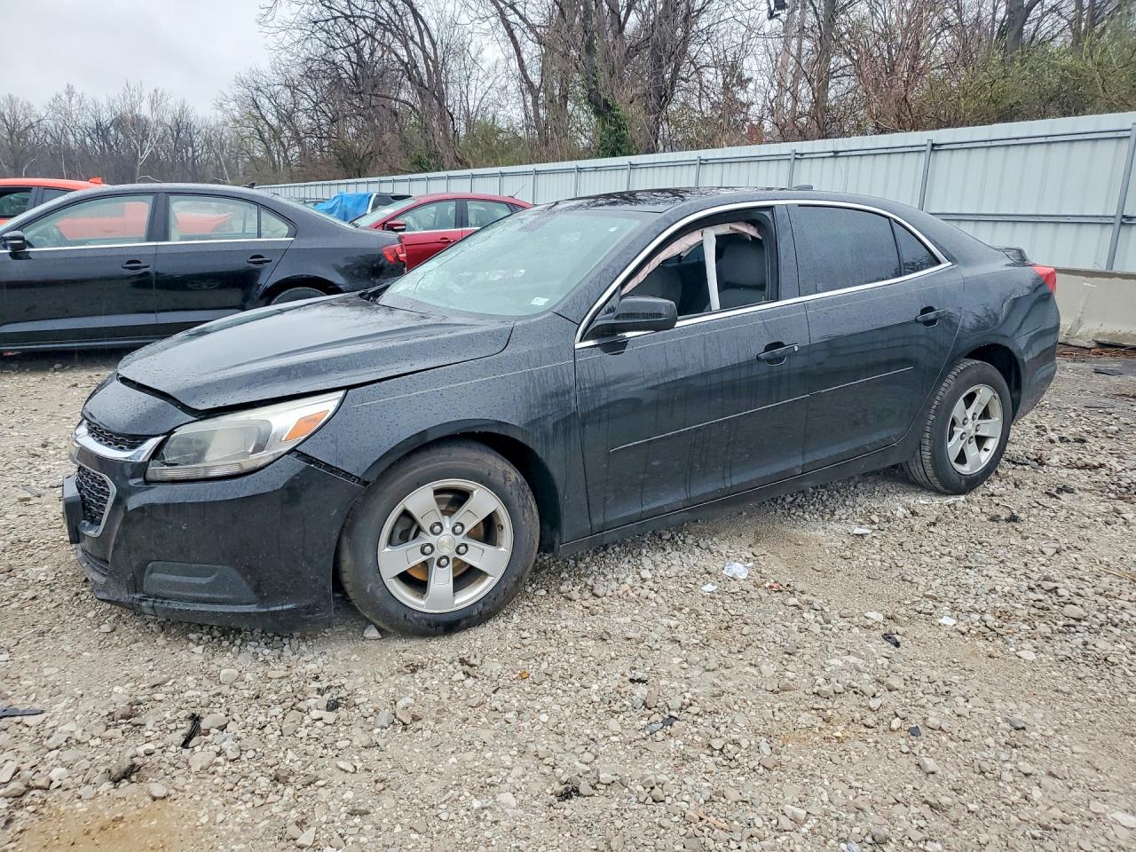2015 Chevrolet Malibu LS, VIN 1G11B5SL8FF332981 — Front end