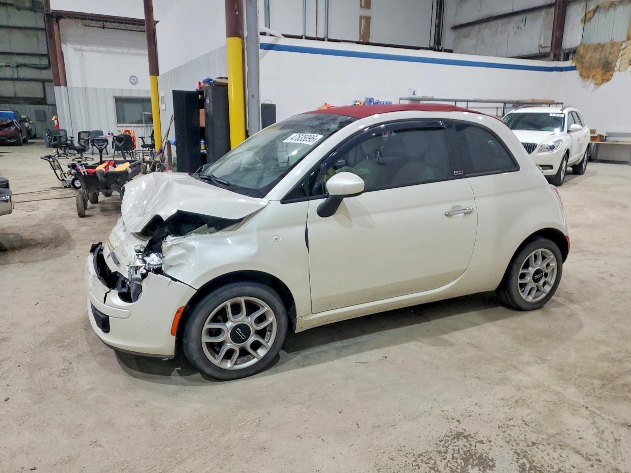 2015 FIAT 500 Pop, VIN 3C3CFFDR8FT653330 — Front end