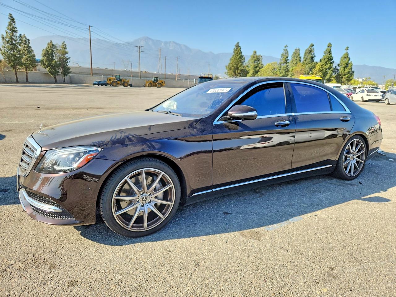 2019 Mercedes-Benz S 560, VIN WDDUG8DB4KA482496 — Front end