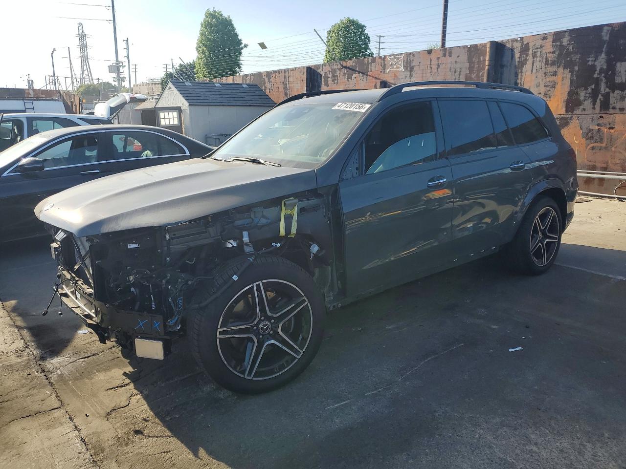 2026 Mercedes-Benz GLS 450, VIN 4JGFF5KE6TB561046 — Front end