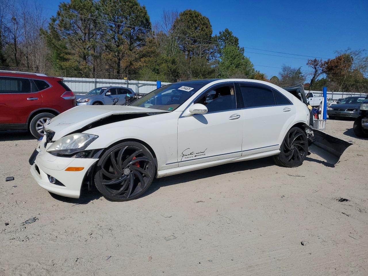2008 Mercedes-Benz S 550, VIN WDDNG86X98A200133 — Rear end