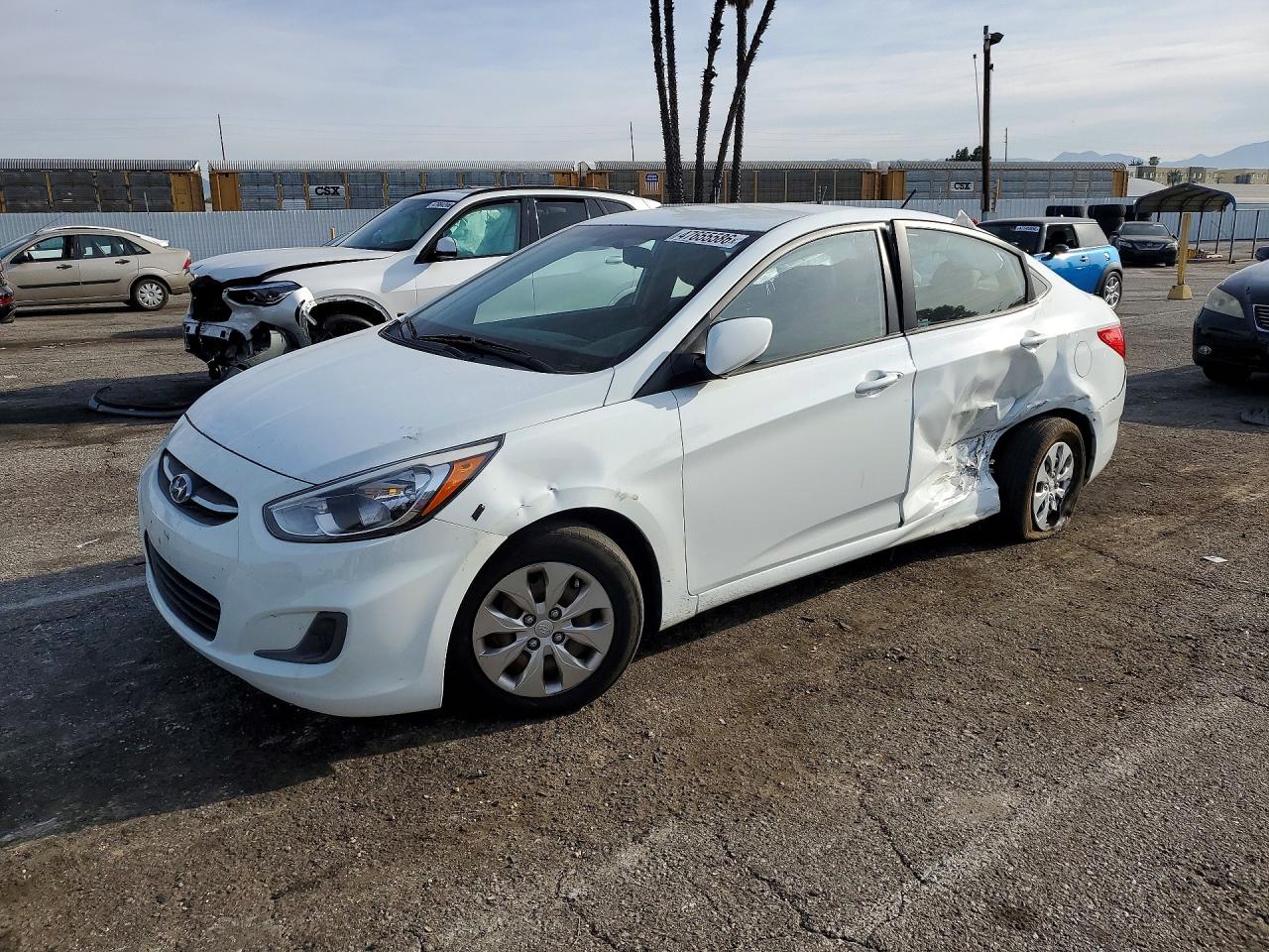 2015 Hyundai Accent GLS, VIN KMHCT4AE5FU902551 — Side