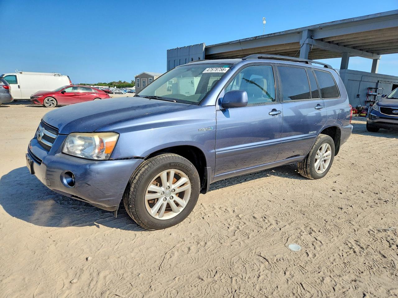 2006 Toyota Highlander Limited, VIN JTEEW21A960021005 — Front end