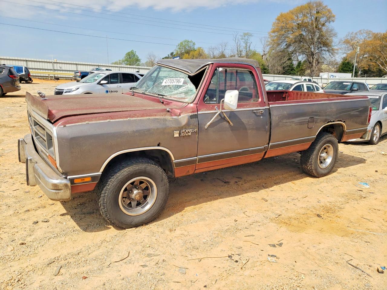 1986 Dodge D/W 250, VIN 1B7HW14T1GS033535 — Roof