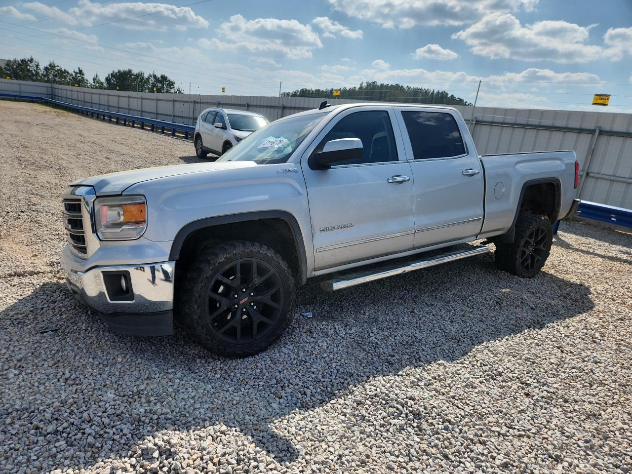 2014 GMC Sierra 1500 SLT, VIN 3GTU2VEC1EG436211 — Frame damage